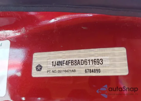 2010 Jeep Compass Sport z USA, uszkodzony, nr VIN 1J4NF4FB8AD611693